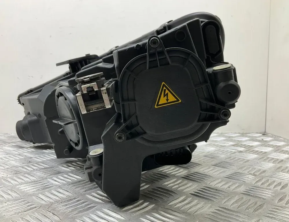AUDI A4 B9/8W (2015-2024) Front Right Headlight 8W0941006A 34729956