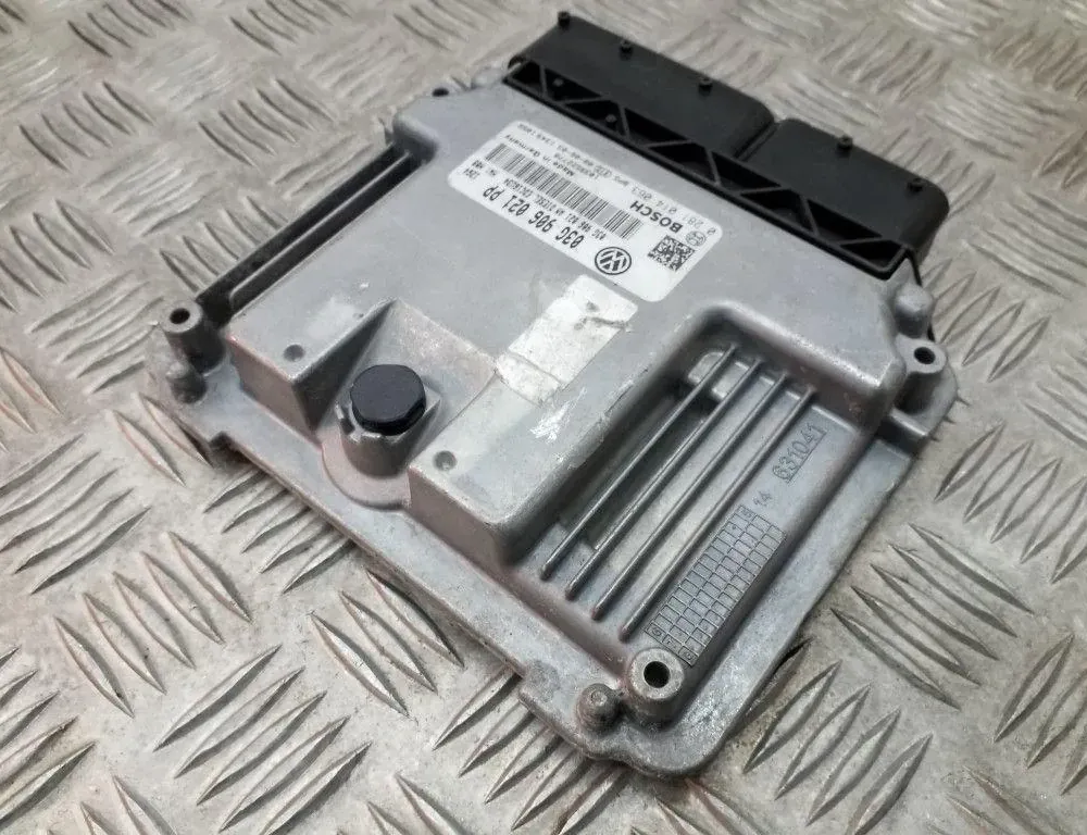 VOLKSWAGEN Golf Plus 1 generation (2004-2009) Unidad de control del motor ECU 03G906021PP,EDC16U34 34731653