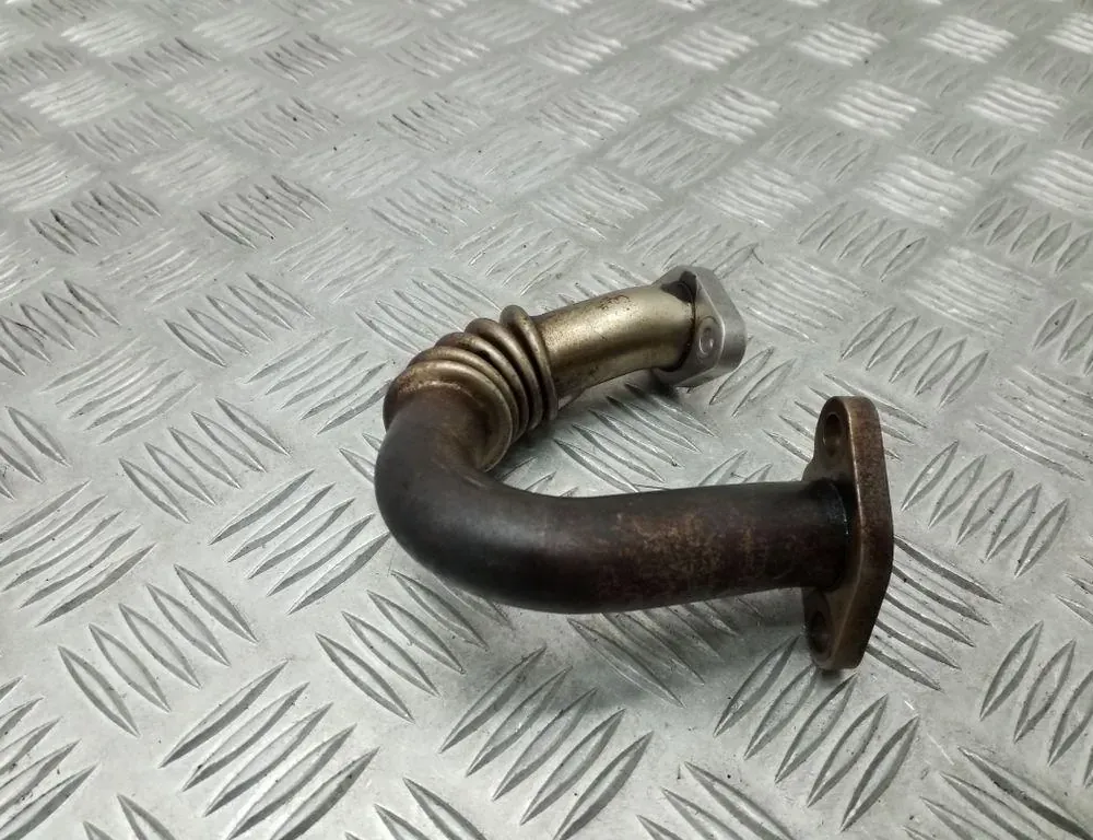 VOLKSWAGEN Passat B8 (2014-2023) EGR Tube Pipe 03P131521E 34731281
