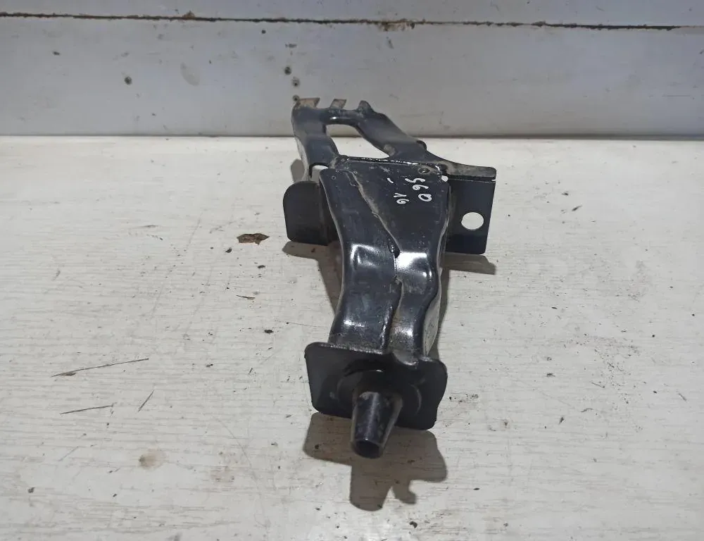VOLVO S60 2 generation (2010-2020) Extensión de refuerzo de parachoques lado derecho 31329800,231116 34165491