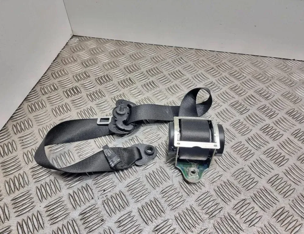 BMW 5 Series E60/E61 (2003-2010) Front Right Seatbelt 601629600d 33375443