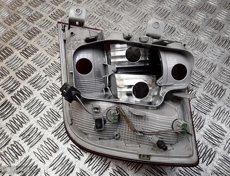 SKODA Rapid 2 generation (1985-2023) Luz trasera izquierda 5jh945095 29310863