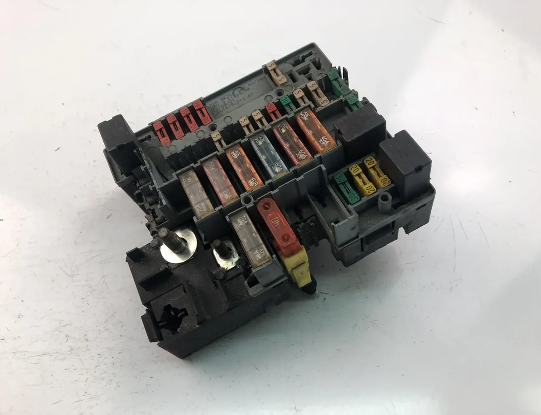 CITROËN Xsara Picasso 1 generation (1999-2010) Fuse Box 9628024480 18053901