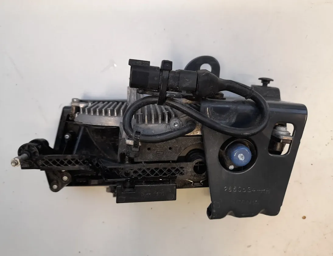 SCANIA L,P,G,R,S series (2016) Front Right Headlight 2760425,0164K671,10R-058727,2650534,Right 22569724