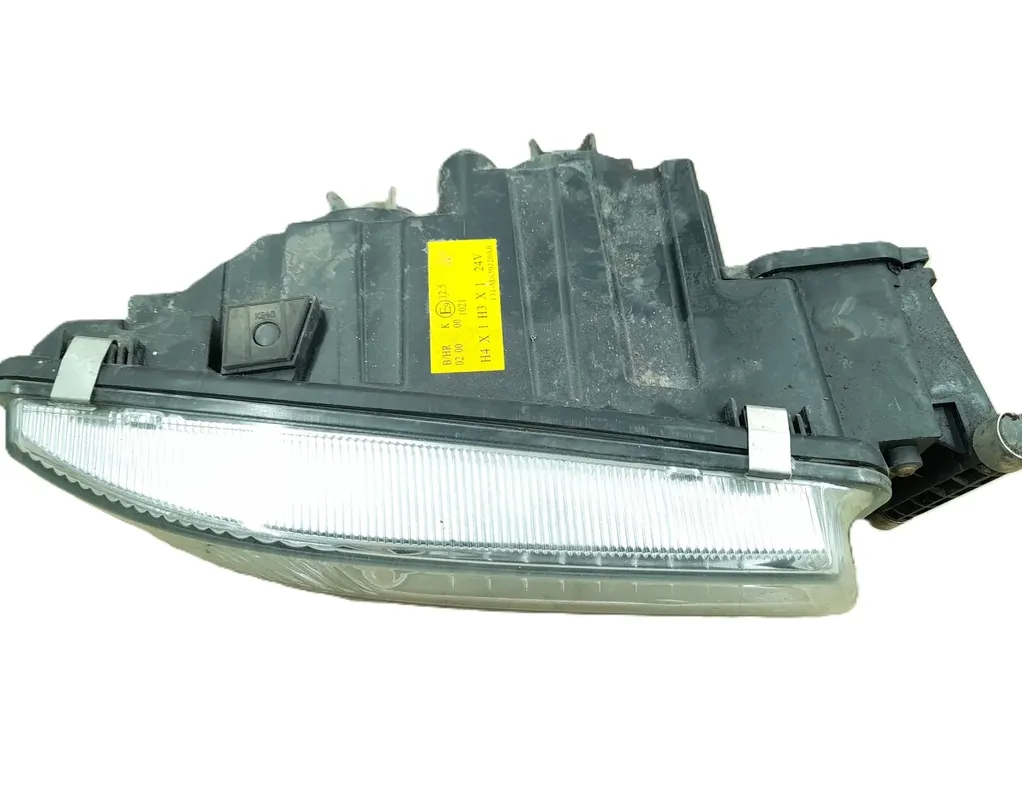 MAN TGX (2007-present) Front Right Fog Light 81.25101-6522,81251016522,641.02.000.00 34831970