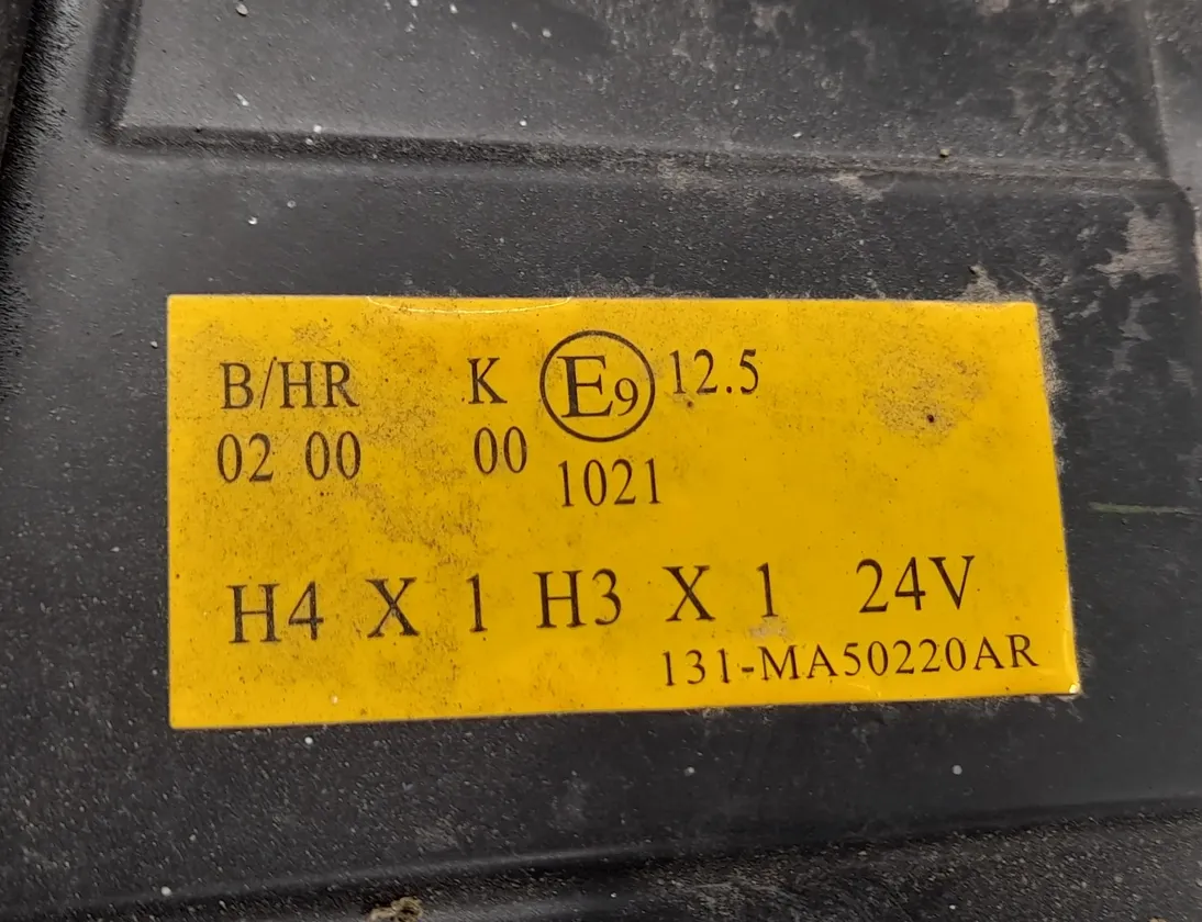 MAN TGX (2007-present) Front Right Fog Light 81.25101-6522,81251016522,641.02.000.00 34831970