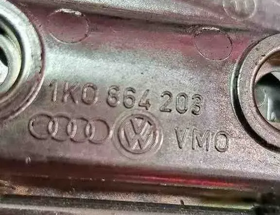 VOLKSWAGEN Golf 8 generation (2019-2023) Other Interior Parts 1K0864203 32640709