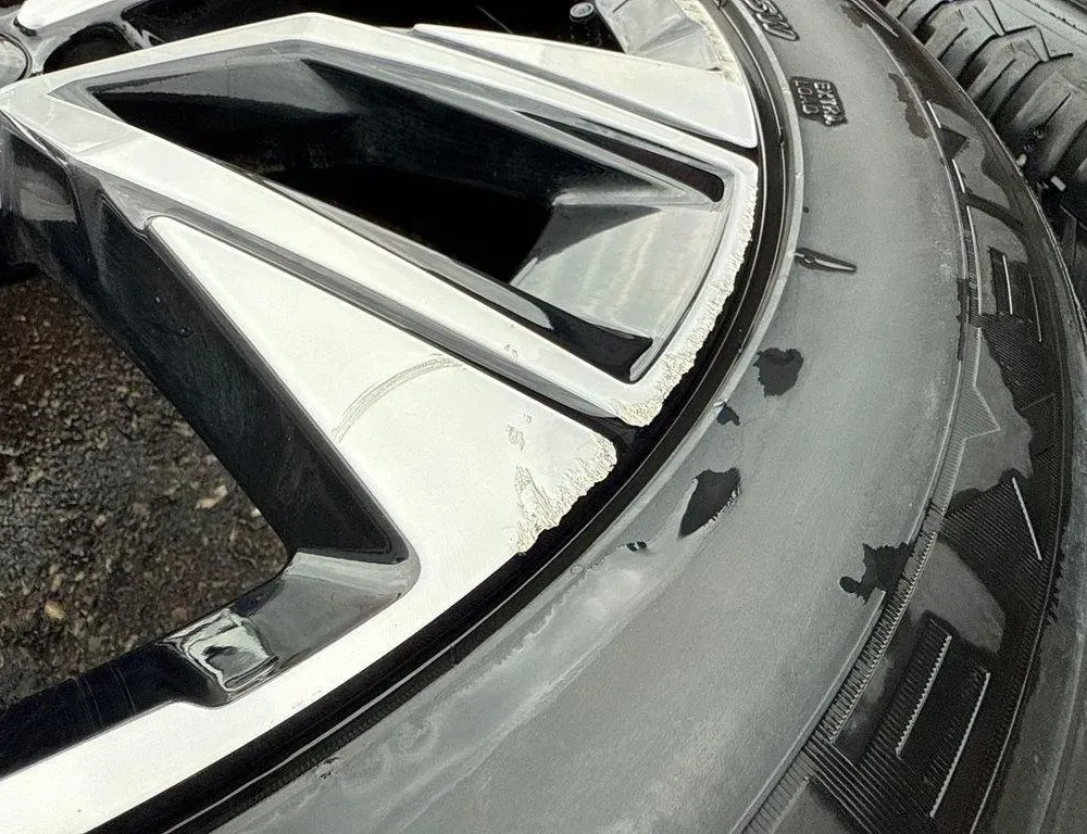 VOLVO XC60 2 generation (2017-2024) Rueda 32243399 32205300