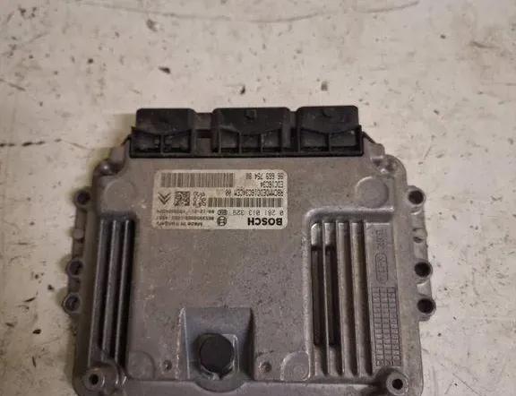 CITROËN Berlingo 2 generation (2008-2023) Engine Control Unit ECU 0281013329,9653958980,9666975480 35336853