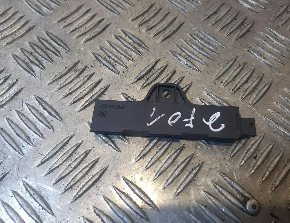 BMW 7 Series F01/F02 (2008-2015) Bootlid Antenna Amplifier 922083202,6520922083202 33415647