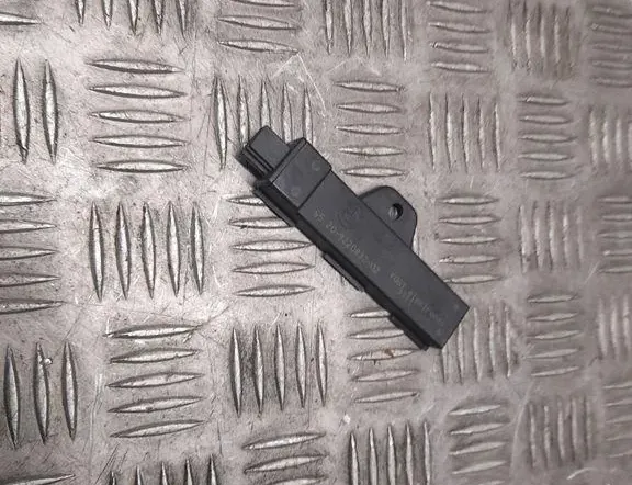 BMW 5 Series F10/F11 (2009-2017) Keyless Entry Antenna 922083202 33433919