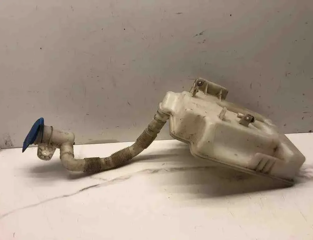 VOLKSWAGEN Golf 8 generation (2019-2023) Window Washer Tank 1K0955453Q,1K0955453R,1K0955453S 32605438