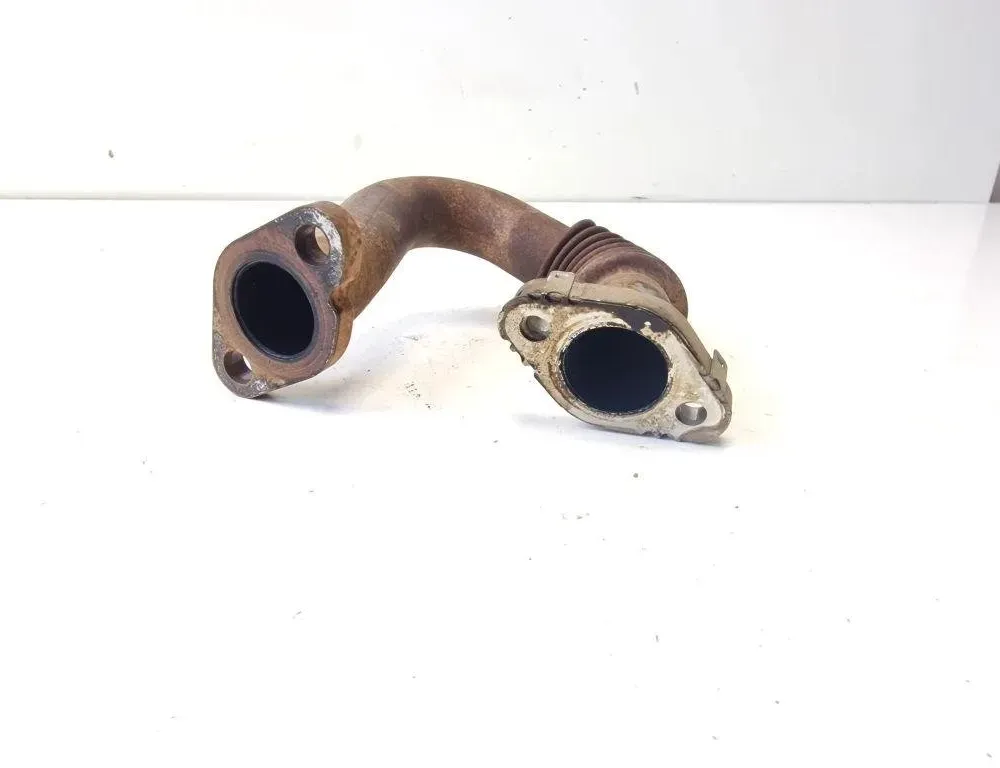 VOLKSWAGEN Passat B8 (2014-2023) EGR Tube Pipe 03P131521B 31242901