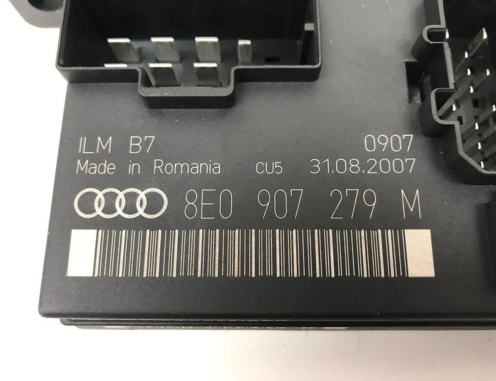 AUDI A4 B8/8K (2011-2016) Unidad de control de confort 8E0907279M,00002115C4 31276281