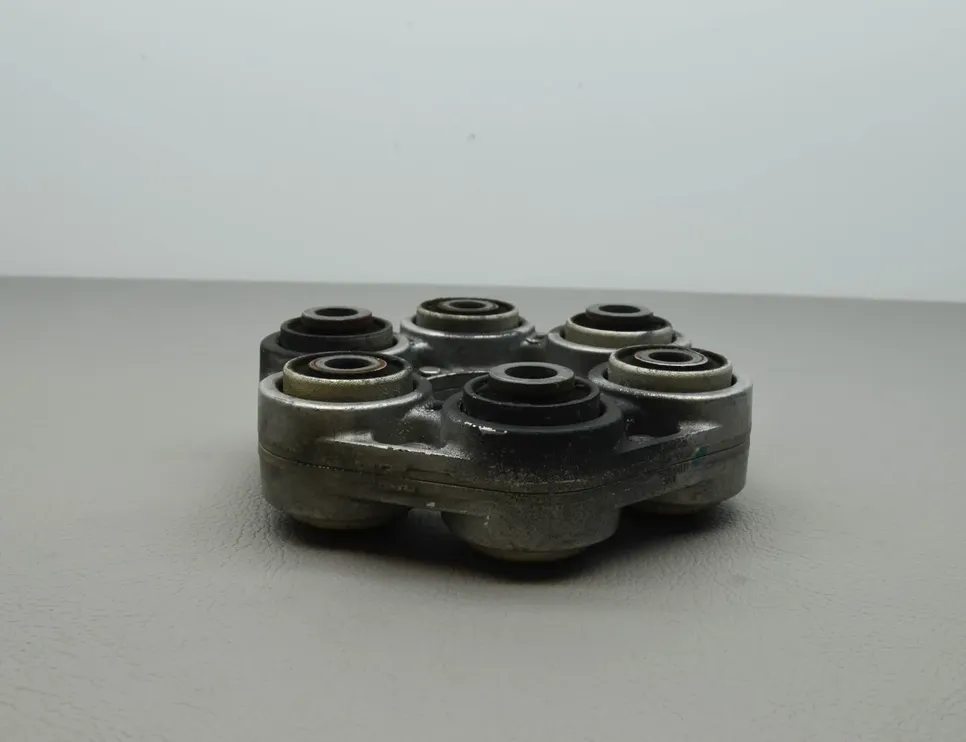 BMW 3 Series F30/F31 (2011-2020) Brida del árbol de transmisión 7605629 11508805