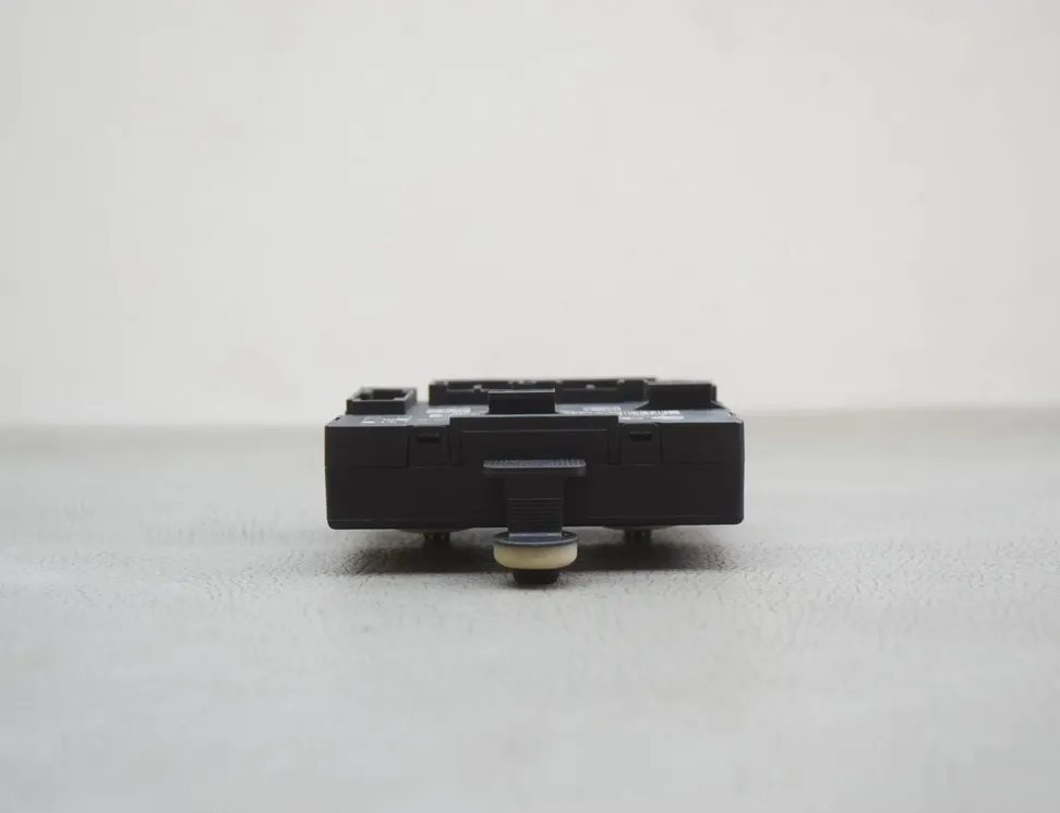 AUDI A4 B8/8K (2011-2016) Unidad de control de la puerta delantera derecha 8T0959792G 14918482
