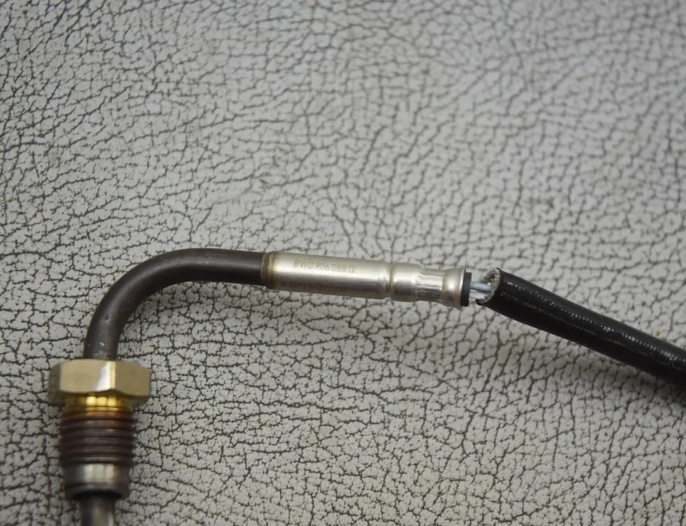 AUDI A4 B9/8W (2015-2024) Sensor de temperatura de los gases de escape 8W0906088Q 17135401