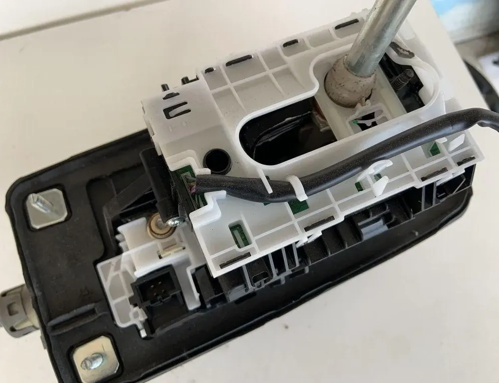 AUDI A6 C6/4F (2004-2011) Gear Shifting Mechanism 4G1713041L 33776538