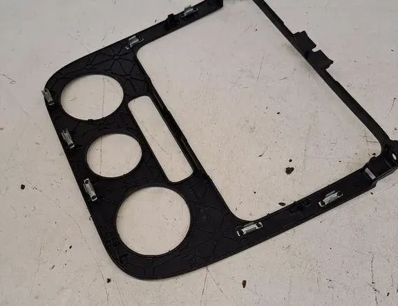 VOLKSWAGEN Golf 8 generation (2019-2023) Otras piezas de moldura 1K0858071 34243433