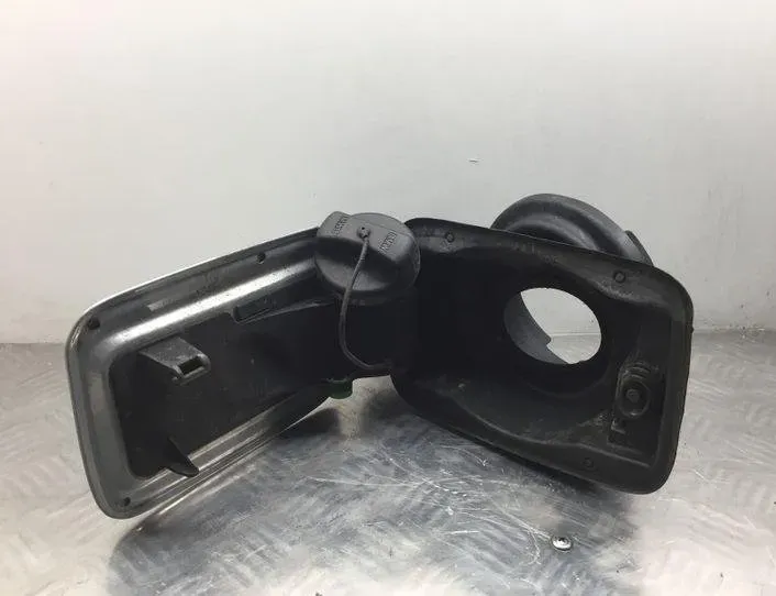 BMW 3 Series E90/E91/E92/E93 (2004-2013) Fuel Tank Flap 7073961 21447479