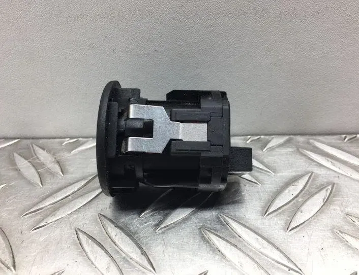BMW 5 Series F10/F11 (2009-2017) Interruptor SRS 61319196886,9196886 21453982