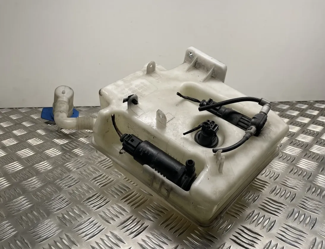 SKODA Superb 2 generation (2008-2015) Window Washer Tank 1K0955453R,1K0955453S,1K0955453Q 26331454