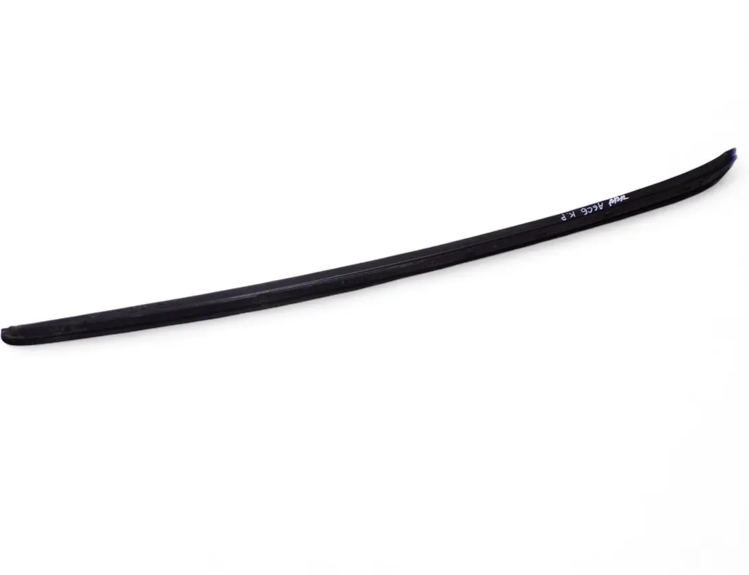 AUDI A6 C6/4F (2004-2011) Embellecedor vertical izquierdo del parabrisas 4F0854327 28527974