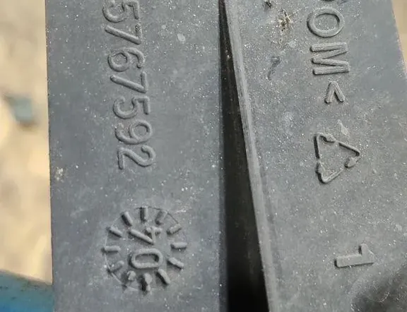 CADILLAC SRX 1 generation (2004-2009) Lavador del faro izquierdo 25767592 34632198