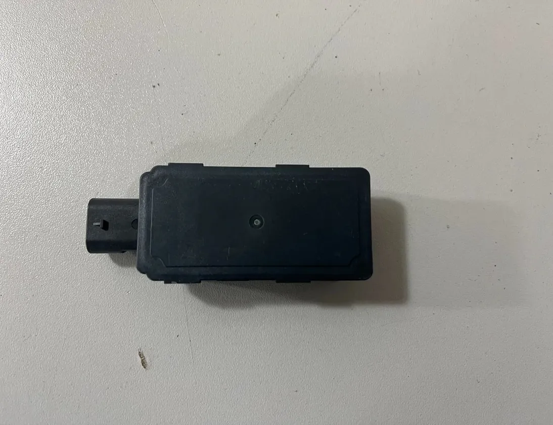 BMW X7 G07 (2018-2024) Antena de entrada sin llave 5A81725,5B60518,5B4E029,5A9DDD0,5A707E1,5A62D45,5A6A020,5A3EC73 33107691