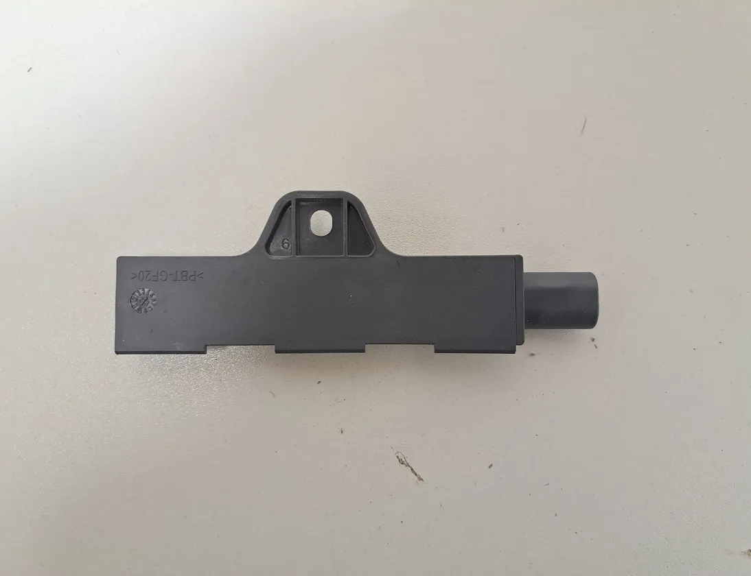 BMW X4 G02 (2018-2024) Keyless Entry Antenna 6832066 33508324