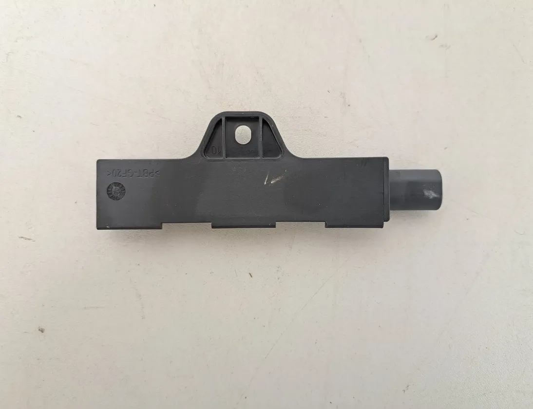 BMW X3 G01 (2017-2024) Keyless Entry Antenna 6832066 34829485