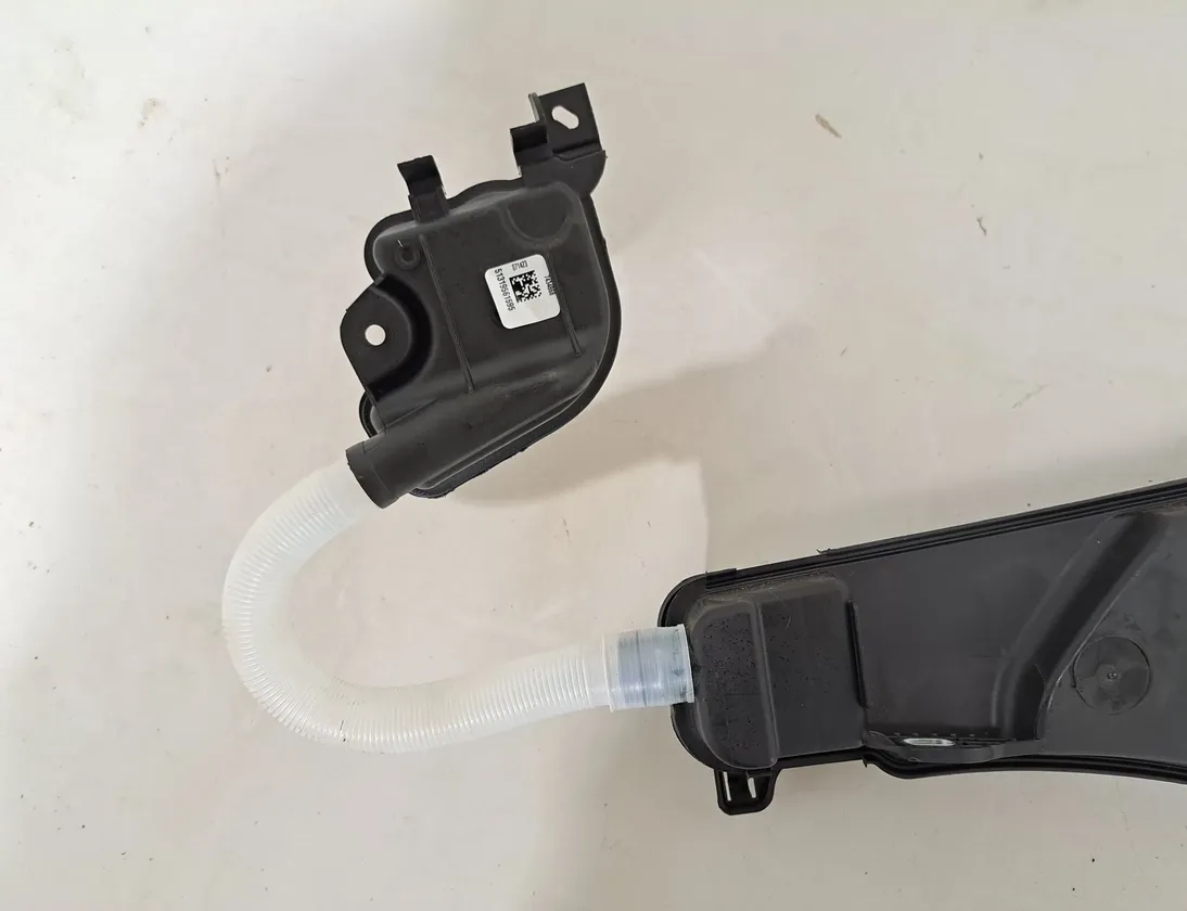 BMW X5 G05/G18 (2018-2024) Window Washer Tank 7499828,7434868,7310147,8736998,7483867 34807539