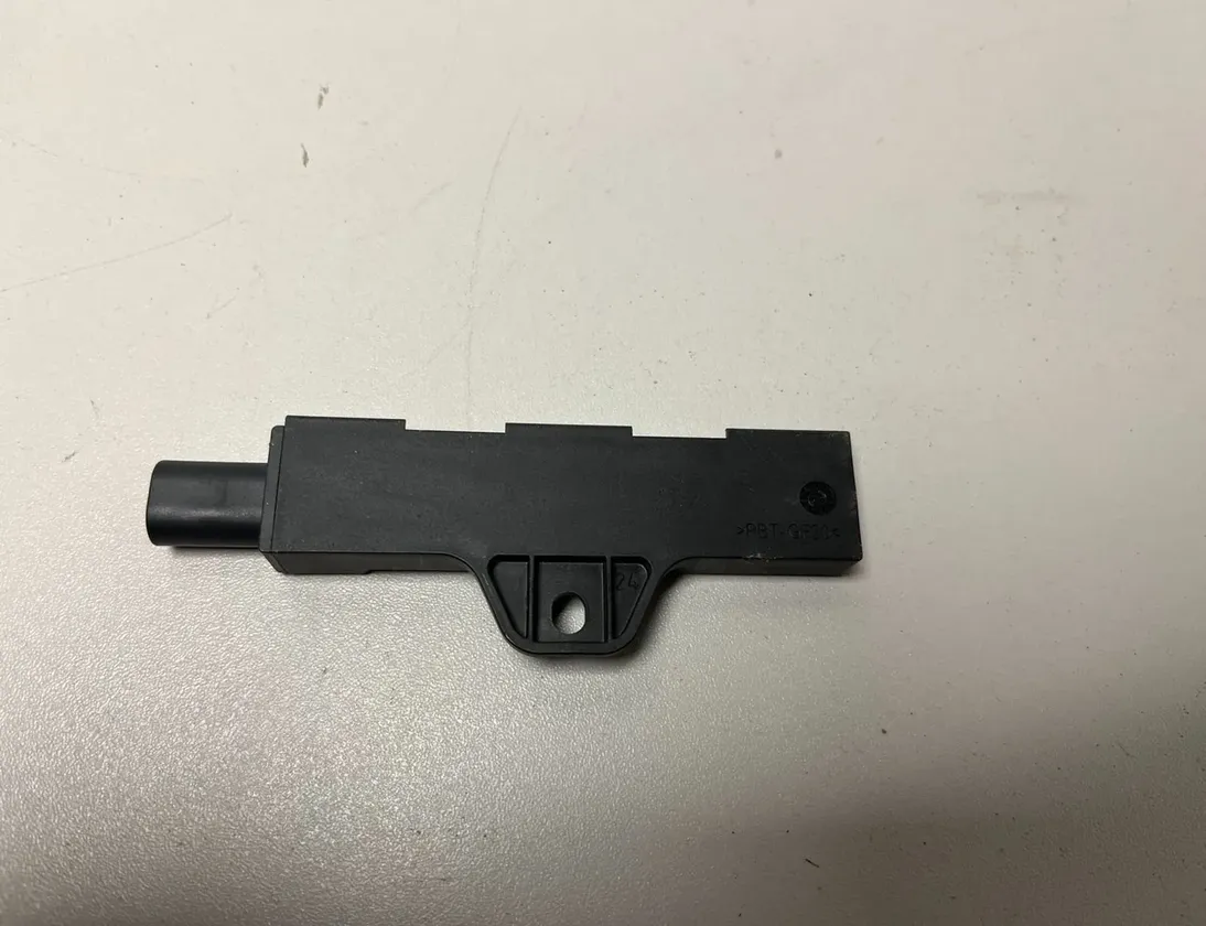 BMW X5 G05/G18 (2018-2024) Antena de entrada sin llave 6832066 34987323