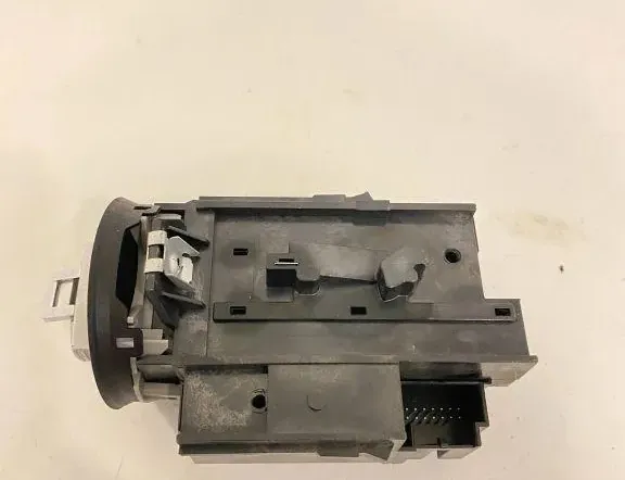 VOLKSWAGEN Passat B7 (2010-2015) Ignition Lock 3C0905843AD 34872850