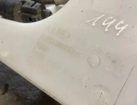 AUDI A6 C6/4F (2004-2011) Window Washer Tank 4G8955451 34040772