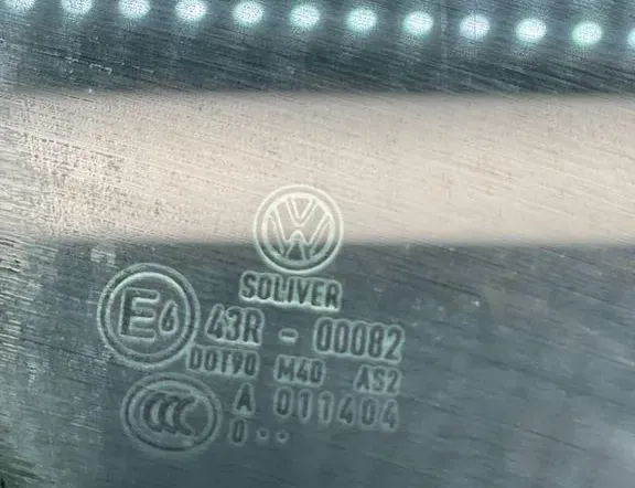 VOLKSWAGEN Passat B7 (2010-2015) Front Right Door Glass 43R00082 34992717