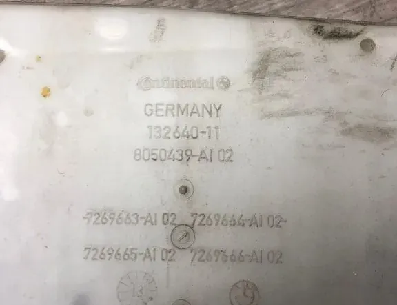 BMW 5 Series F10/F11 (2009-2017) Window Washer Tank 8050439,13264011,7269663 34978452