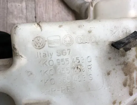 SKODA Octavia 2 generation (2004-2013) Window Washer Tank 1K0955453R 34979555