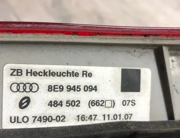 AUDI A4 B7/8E (2004-2008) Luz trasera del portón trasero derecho 8E9945094A,484502,749002,8E9945094 34992941