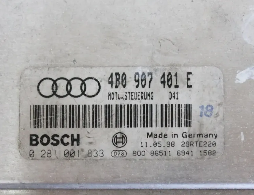 AUDI A6 C5/4B (1997-2004) Engine Control Unit ECU 4B0907401E 2578850
