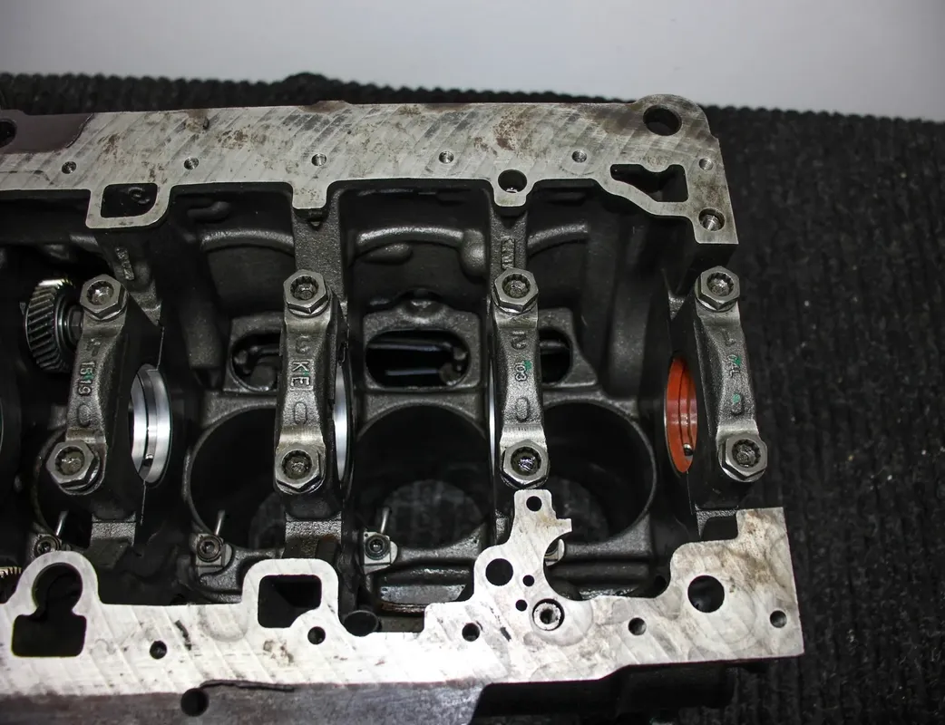 AUDI Q5 8R (2008-2017) Bloque de motor CNH,03N023A 33005042