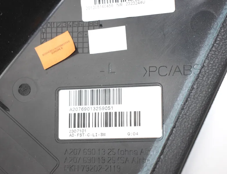 MERCEDES-BENZ C-Class W204/S204/C204 (2004-2015) Other Interior Parts A2076901325,A2076901925 34908865