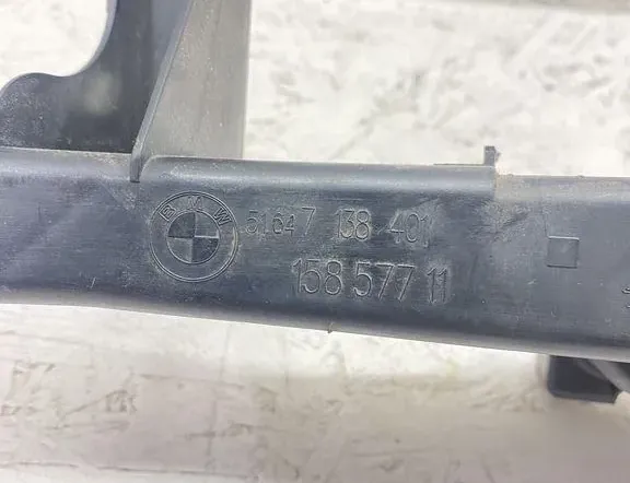 BMW 3 Series E90/E91/E92/E93 (2004-2013) Right Headlight Bracket Mount 7138402 33467048