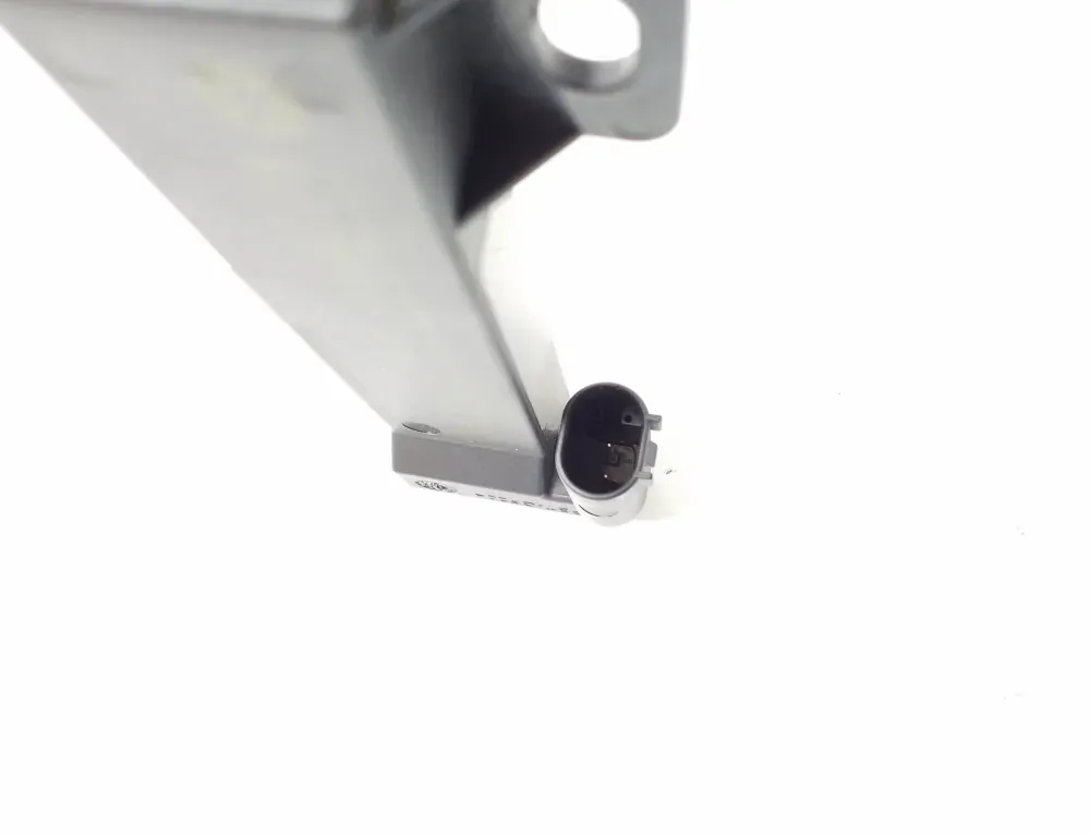 CHRYSLER 300C 2 generation (2011-2023) Bootlid Antenna Amplifier 68051315AB 34987874