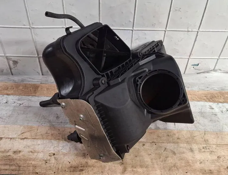 AUDI Q5 8R (2008-2017) Air Filter Box 8K0133843E,4011037E,8K0133837T 33978580