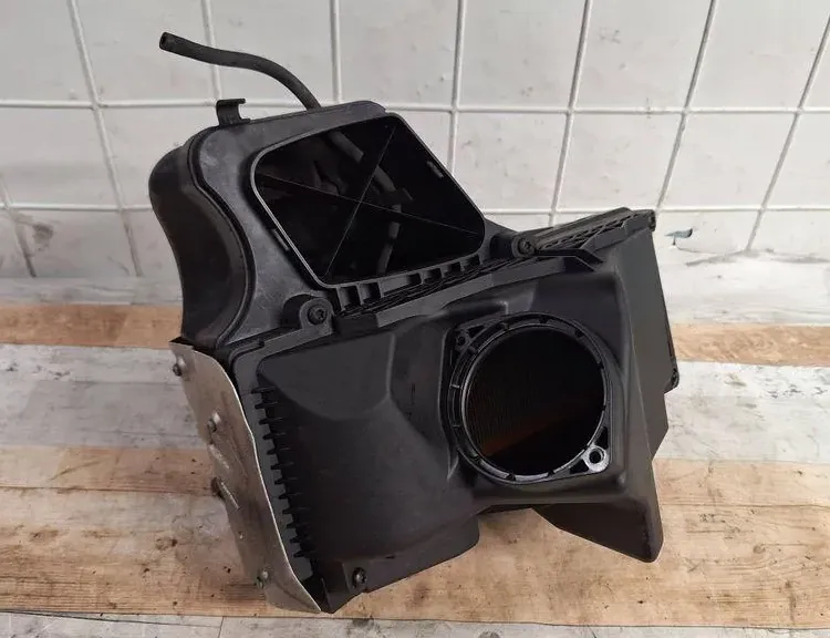 AUDI Q5 8R (2008-2017) Air Filter Box 8K0133843E,4011037E,8K0133837T 33978580