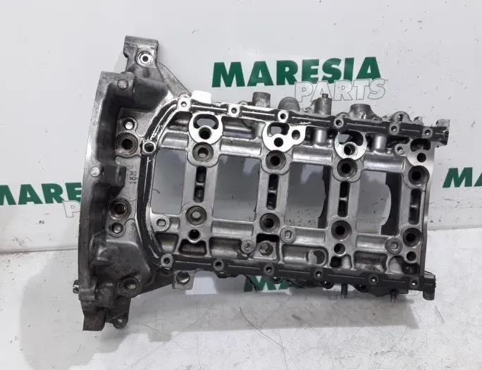 PEUGEOT 508 1 generation (2010-2020) Colector de aceite 9685737310 27804053