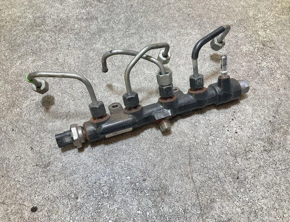 OPEL Combo E (2018-2023) Riel de combustible 9821399680,28497Z01 33811053