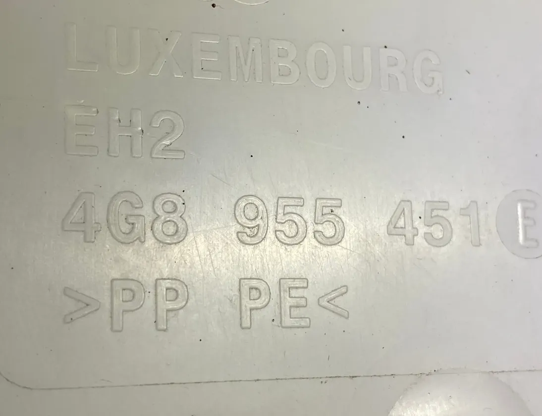 AUDI A6 C7/4G (2010-2020) Window Washer Tank 4G8955451 30748128