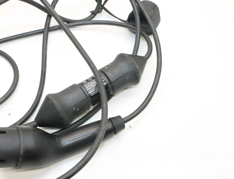 VOLVO XC40 1 generation (2017-2024) Battery Cable 32257798 34963862
